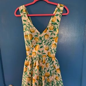 Elle adorable lemon print dress